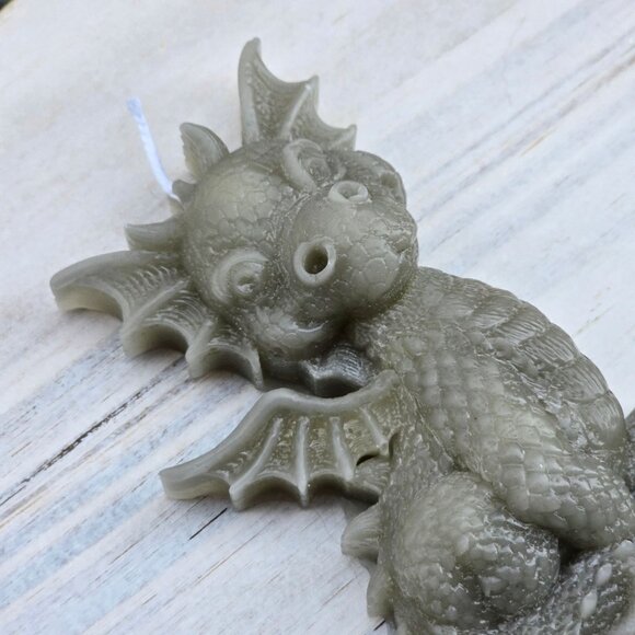 Handmade ✦ Grey Dragon Candle ✦ Soy Wax w/ Cinnamon | Fantasy Familiar Decor - Picture 7 of 10